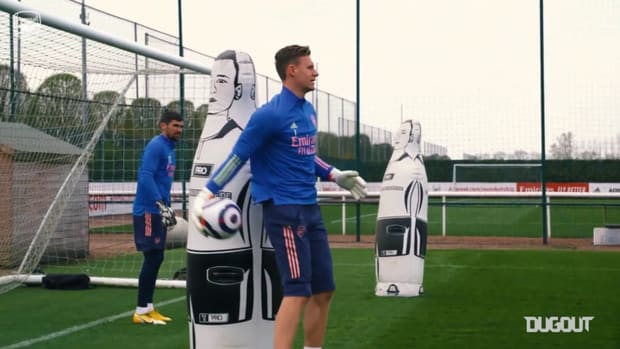 Arsenal stars prepare to face Everton